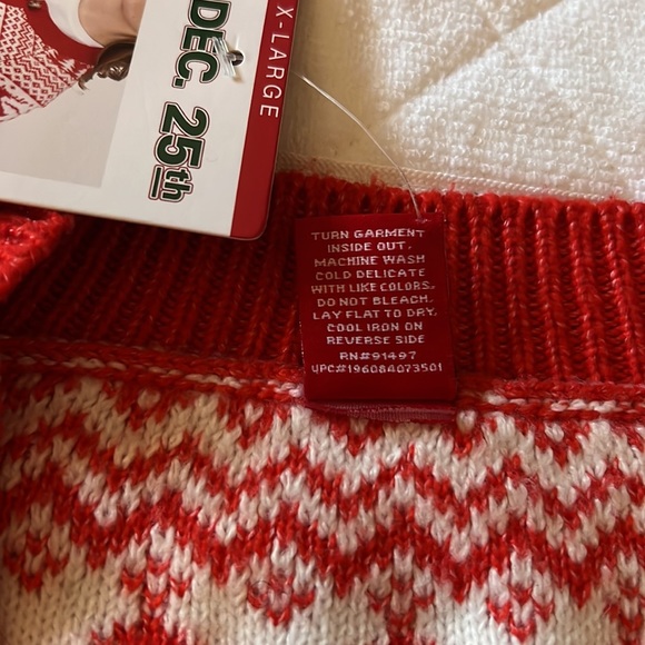 DEC.25th sweater - Picture 16 of 17